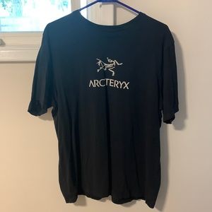Arcteryx Mens Black Tee Shirt, XL